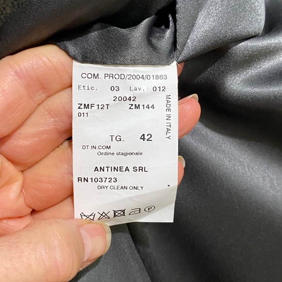 Armani Collezioni jacket - Picture 7 of 10